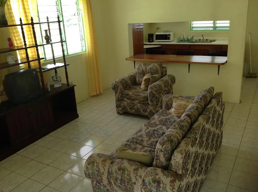 Chillax On Our Farm Hostal Ocho Ríos Jamaica